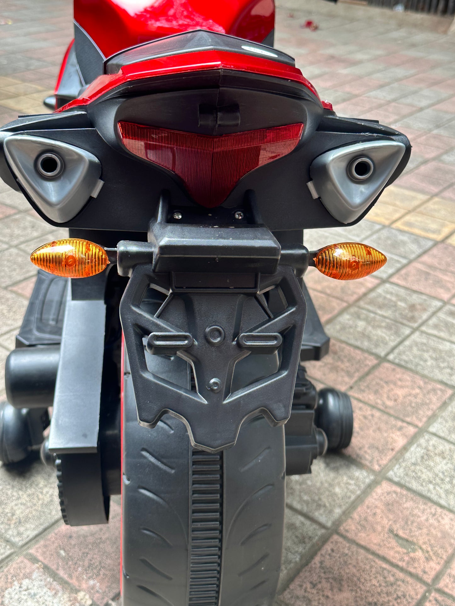 R1 bike 12v imported frame replica license version tyre light hand accelerator