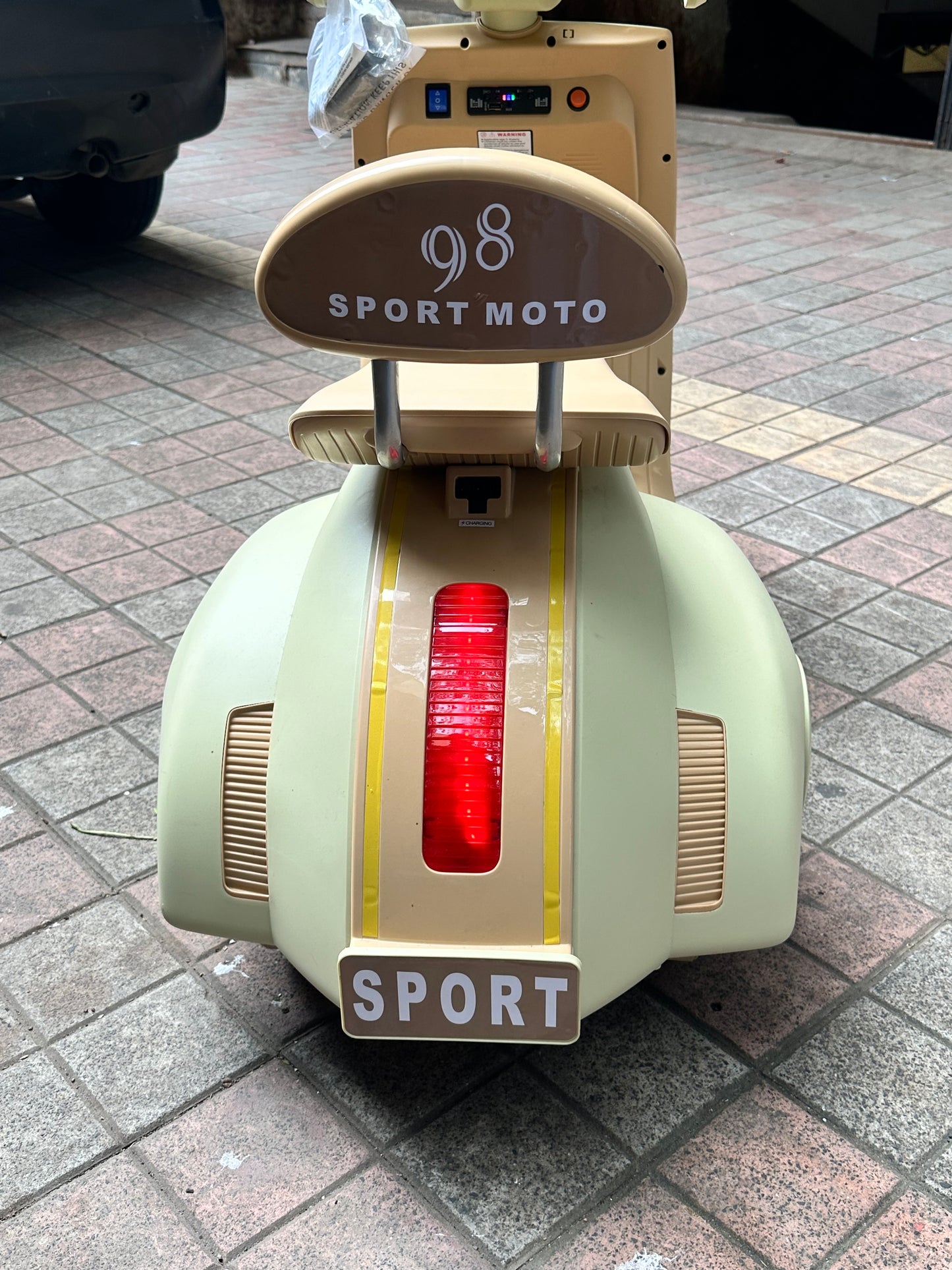 vespa kids 24v with remote big size 3 to 12 year