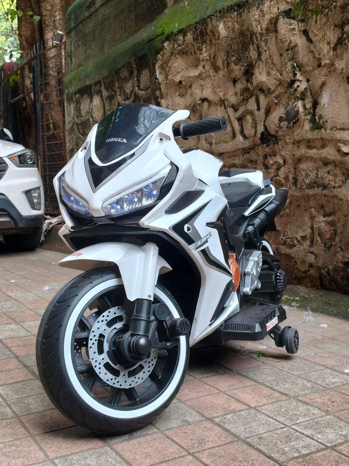 CBR 12v Battery Operated Bike for rechargable hand accelerator Electric Bike for Kids to Drive 2 to 8 Years Boy Girl (White)