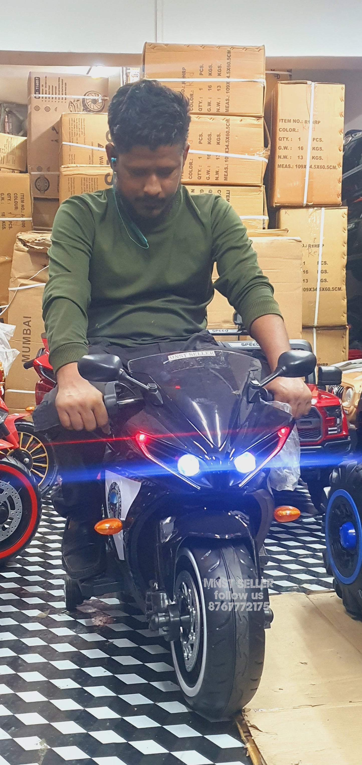 R1 12v 1 to 9 year Kids Electric Sports Ride On Bike With Training Wheels | Realistic Working LED Headlights