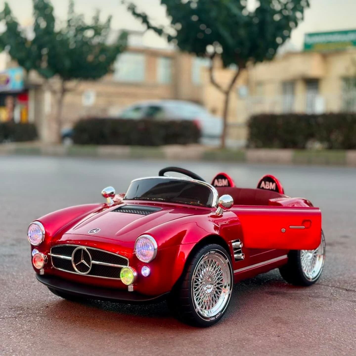 Vintage Mercedez Benz Ride On Sports Car 24v Mercedes-Benz 300 SL kids chargable ride on car