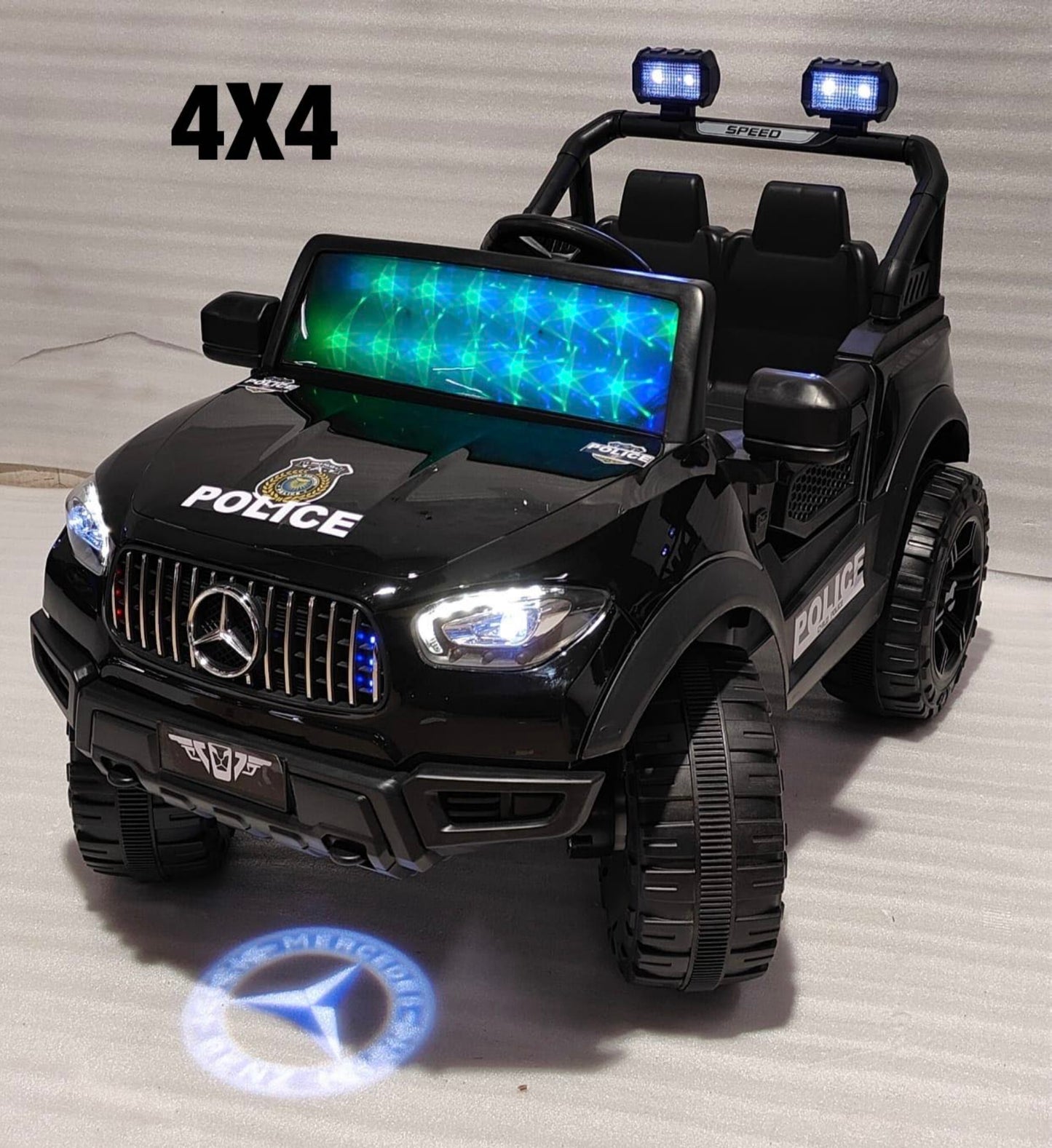 21 106 j888 jeep 4 by 4 red black blue grey