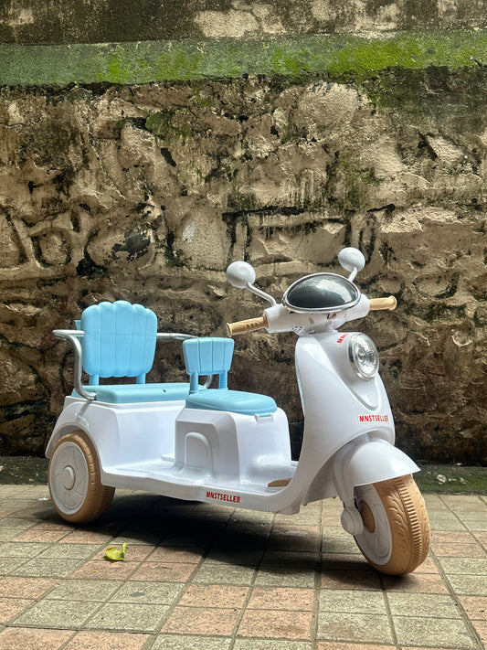 Double seater bike vespa look upto 90 kg weigth capacity  leg accelerator