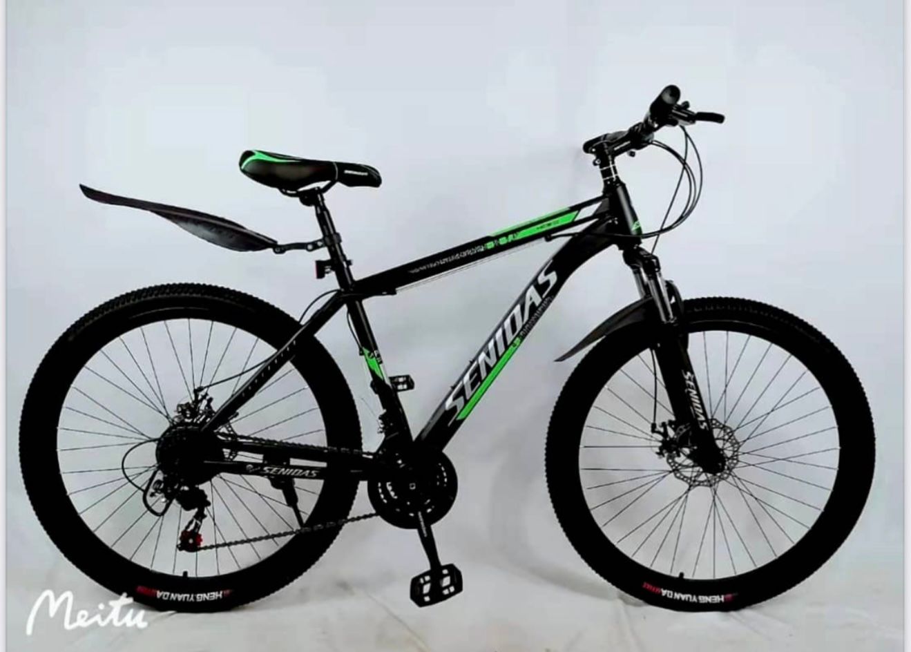 senidas model 29 inch color black and green